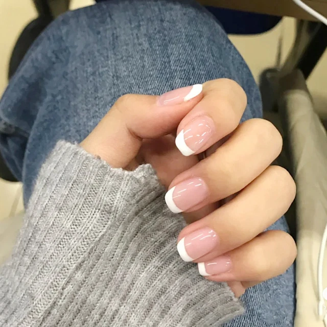 Artificiel Portable Pointe des ongles Faux ongles Faux ongles français courts