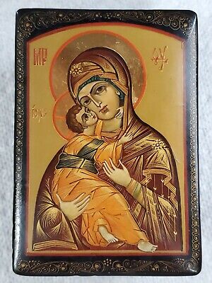 SIGNED VINTAGE RUSSIAN LACQUER HANDPAINTED WOOD TRINKET BOX MADONNA & CHILD Gold