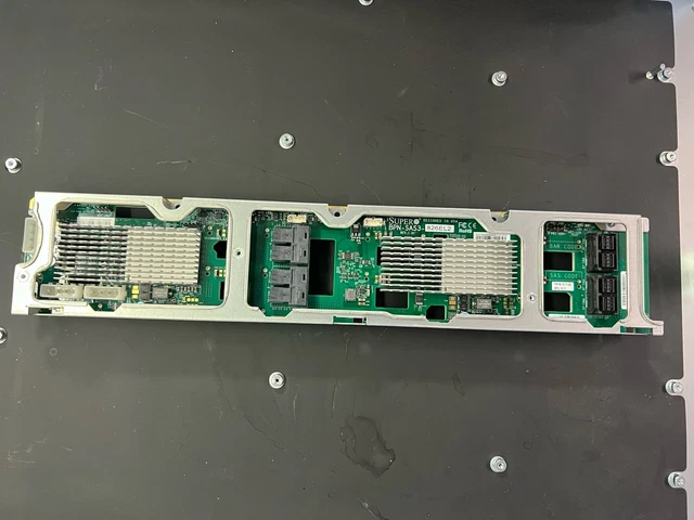 Supermicro Backplane BPN-SAS3-826EL1 12Gbs SAS/SATA 12x LFF Supermicro Backplane BPN-SAS3-826EL1 12Gbs SAS/SATA 12x LFF
