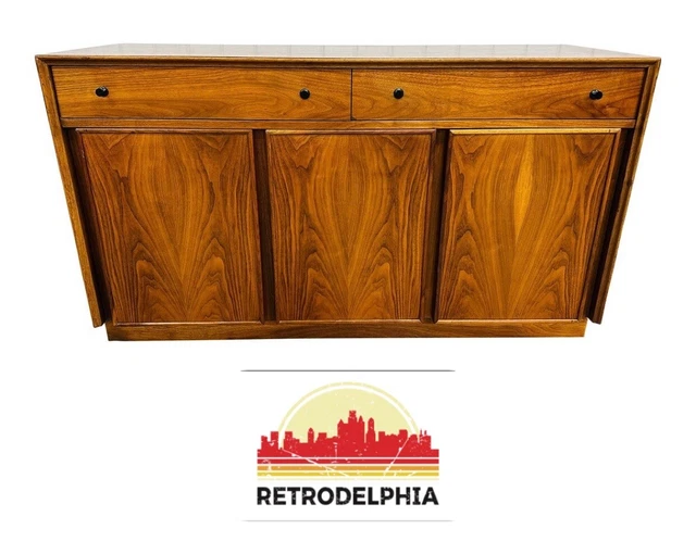 Mid-Century Modern American of Martinsville Walnut Sideboard
