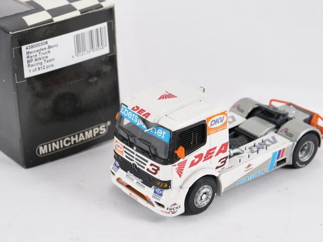 Minichamps 1/43 Mercedes-Benz 0 321 H - Aachener Strassenbahn - 439 031081