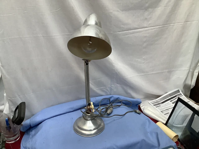 Lampadaire, liseuse orientable et ajustable en laiton doré, 1970