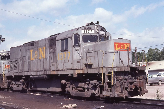Louisville & Nashville Railroad     #1377    Original Kodachrome  Slide