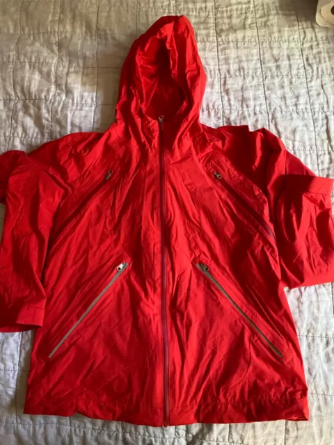 Lululemon, Red jacket (lined) - size 6 (Aus 10)