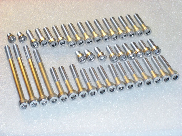 Produktbild von Edelstahl-Schraubenset Für Honda CBX1000 – 63-teilig, A2 | Motorabdeckung & Inbusschrauben | Ideal Für Oldtimer