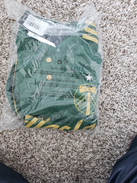 PORTLAND TIMBERS JERSEY (WITH ALL PLAYERS SIGNATURES) (Unoppened)