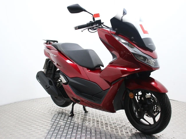 Honda pcx discount 125 red
