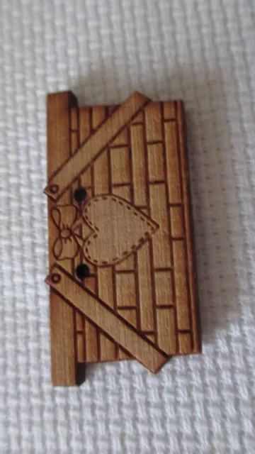 Bouton panier en bois pour point de croix 4 cm de long / 2 cm de haut