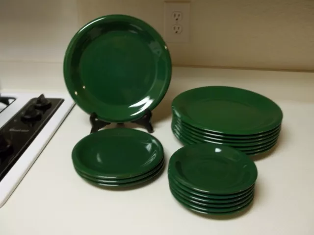 Green Stoneware Dish Set ~ 17 Piece Set ~ Dinner & Salad Plates & Saucers