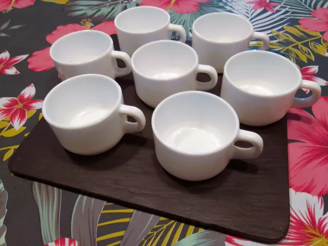 Lot de 7 tasses à café blanches - Arcopal - Vintage