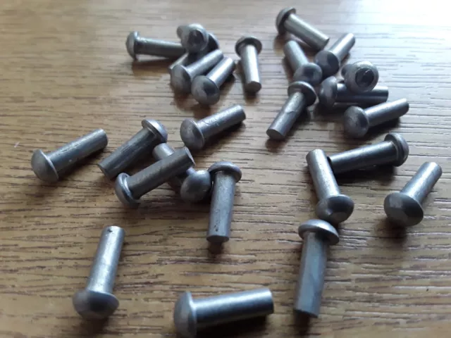 1/8" (3,1 mm) x 3/8" (9,5 mm) testa a scatto cupola rotonda rivetto alluminio solido qty 25
