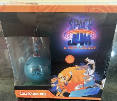 lebron james and bugs bunny toy