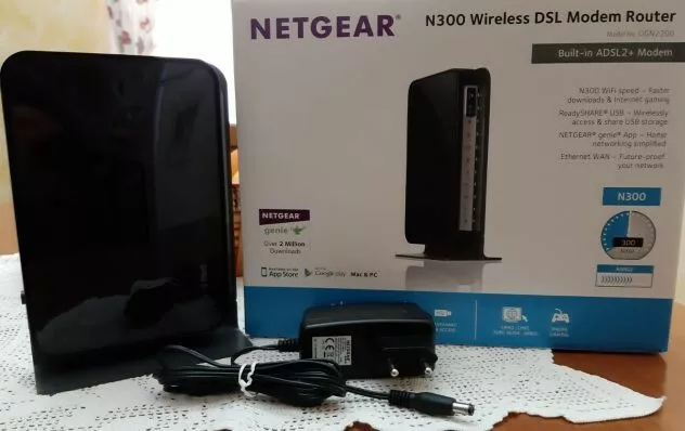 NETGEAR DGN2200 Modem Router Wi-Fi ADSL 802.11n Fino a 300 Mbps