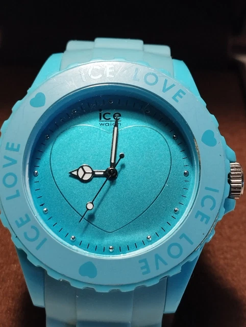 Montre Clio Quartz Unisexe - Boîtier Argenté 36mm, Bracelet Cuir Bleu, étanche 50m