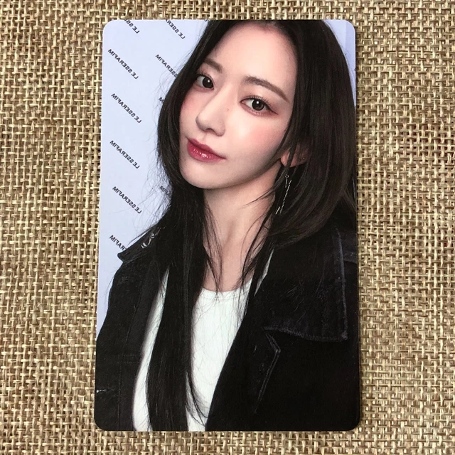 LE SSERAFIM SAKURA [ UNFORGIVEN WEVERSE POB Official Photocard ] 1st