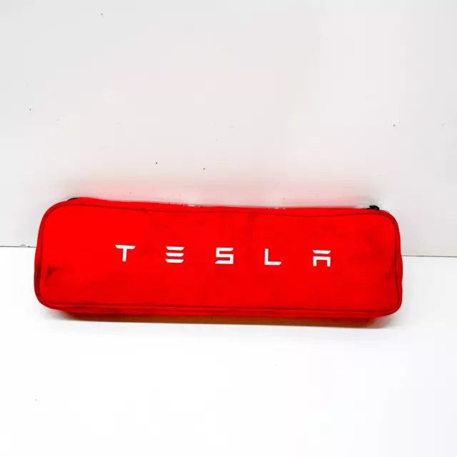 TESLA MODEL 3 First Aid Kit Warning Triangle 1475076-00-C 2021