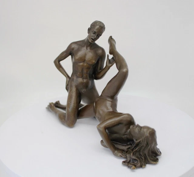 Estatua Pareja Sexy Art Deco Estilo Art Nouveau Estilo Bronce sólido Firmado