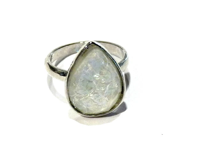 Bague Fantaisie Alliage Argenté Et Résine Effet Nacre - Taille 58, Occasion Très Bon État