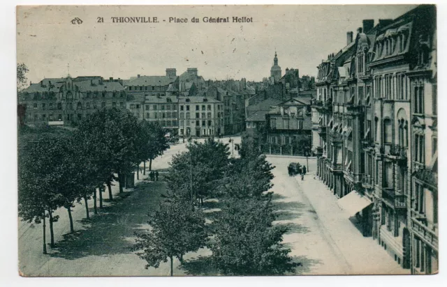THIONVILLE - Moselle - CPA 57 - Place du General Hellot