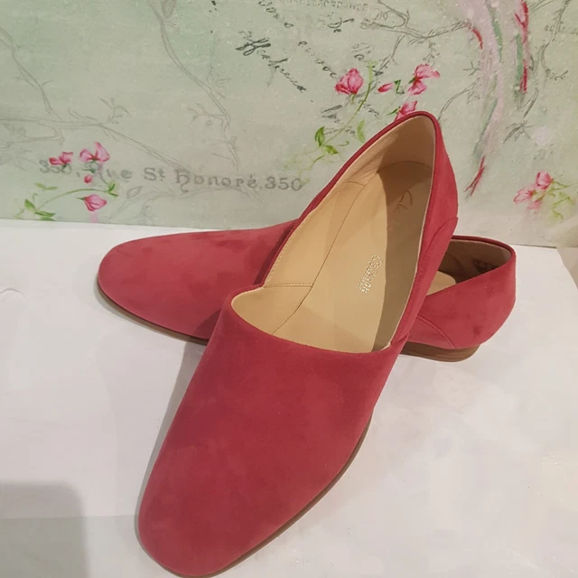 Clarks concert ticket sales shoes