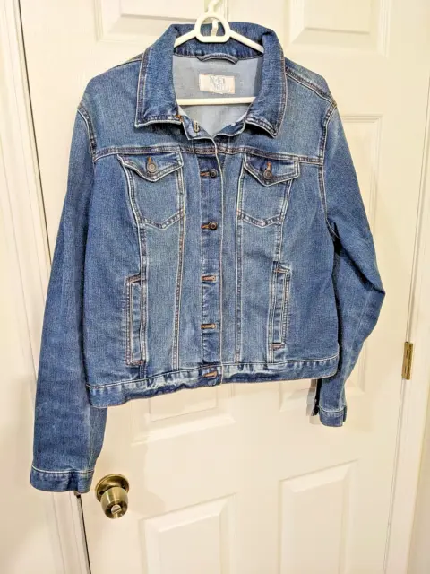 Time and Tru Women’s Denim Jacket Stretch Size XL (16-18)  Stonewash Blue
