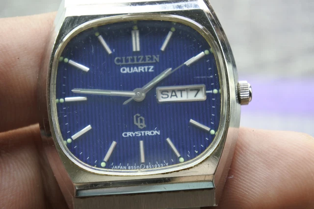 Vintage Citizen Crystron Blue Textured Dial Men Quartz Watch Japan Cushion 27mm