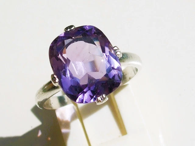 Superbes boucles d'oreilles clip en verre strass bleu et Superbes boucles d'oreilles clip en verre strass bleu et