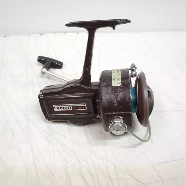 VINTAGE DAIWA 7700A Surf Spinning Reel made in Japan $19.98 - PicClick
