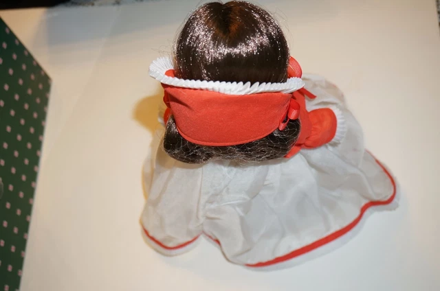 Vintage Marjorie Spangler vinyl doll "Central Park" 1979 #24 9