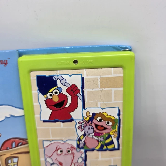 *READ RIPPED* VTG Elmo In Grouchland Play A Song Book 1999 Works New ...