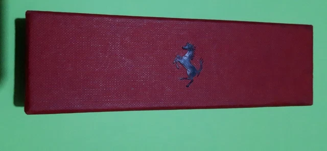Genuine Ferrari metal Keyring  in presentation box