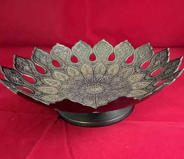 Antique hindu/Arabic/islamic metal bonze engraved foot bowl nielo bowl  vintage