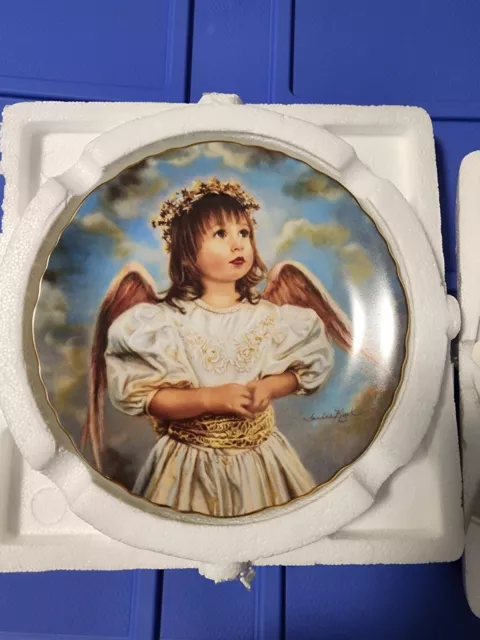 "Angel of Hope" Collector Plate by Sandra Kuck, Precious Angels Collection