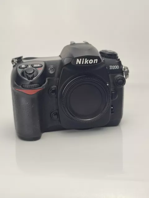 Nikon D200 SLR Digital Camera Body Only - Black 15529 Shutter Count