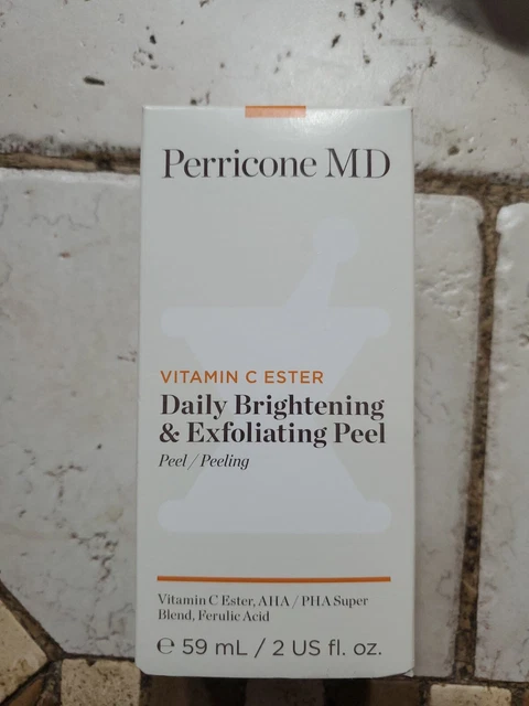 Exfoliación diaria aclaradora y exfoliante éster de vitamina C Perricone MD 2 oz. Caja nueva