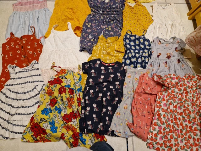 Pacchetto abiti estivi per ragazze età 3-4 anni buone condizioni