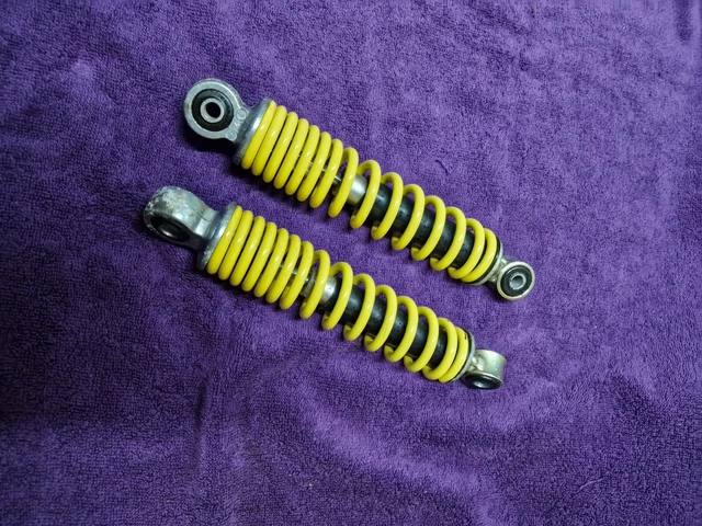 2 Perni Per Ammortizzatore Posteriore MTB - Bulloni Montaggio 8mm X 35mm