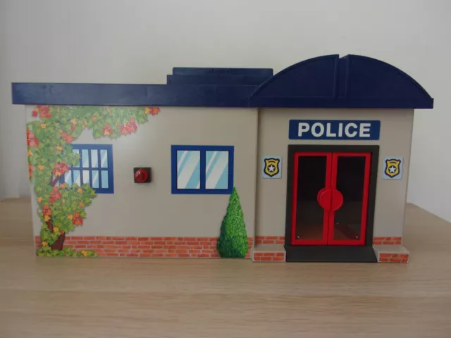PLAYMOBIL 5689 Police Take Along Station [Spare Part Replacements]