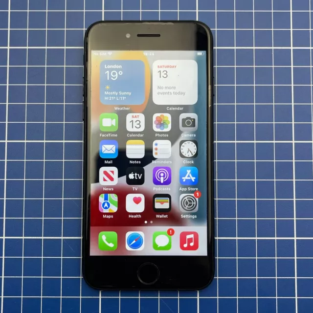 Apple iPhone 7 - 128GB - Jet Black (Unlocked) A1778