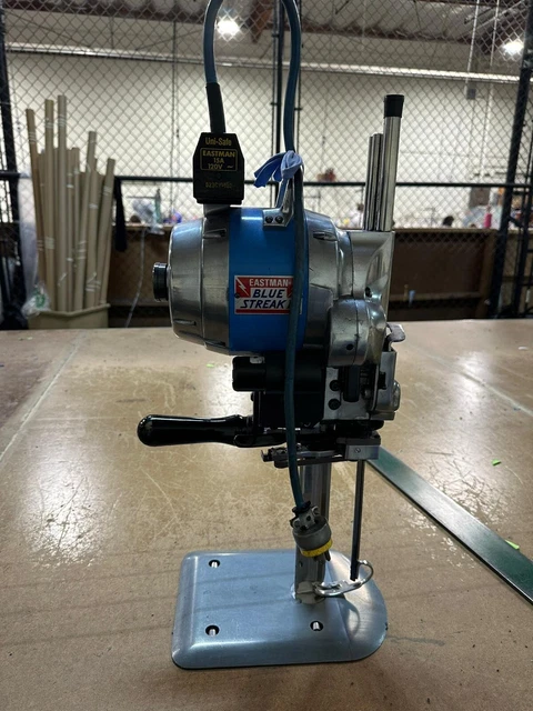 Eastman Blue Streak II Model 629 Straight Knife Fabric Cutting Machine 9"