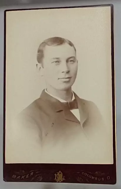 Antique Cabinet Card Photograph Young Gentleman Cravate  COLUMBUS Ohio