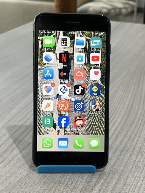 Apple iPhone 8 Plus - 64 Go - Gris Sidéral (Désimlocké)