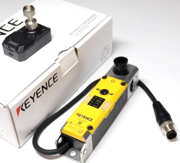 KEYENCE GS51PC SAFETY door sensor Spring lock standard type Used From