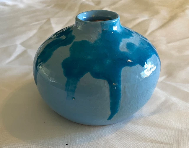 VINTAGE STUDIO POTTERY Blue Drip Glazed Ceramic Vase Signed R.S. 4”x2.5 ...