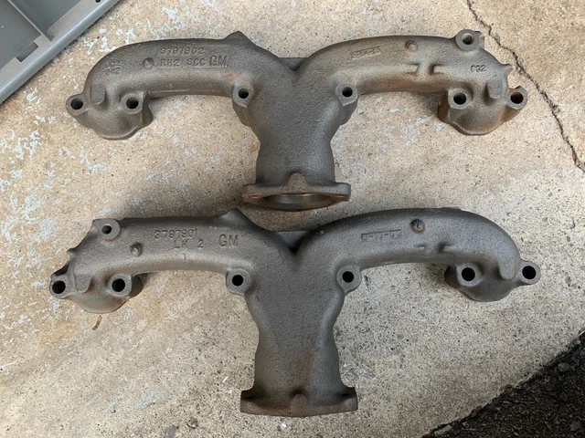 CORVETTE EXHAUST RAMHORN MANIFOLD 3797901 3797902 Original GM 2.5 INCH NORS PAIR