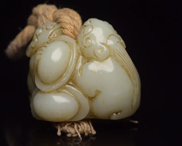 Chinese Exquisite Handmade Brave Troops carving Hetian Jade Statue Pendant