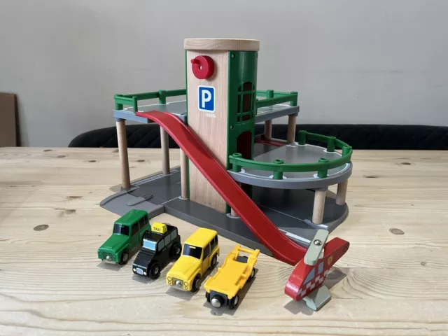 Brio World Wooden Railway PARKING GARAGE 33204