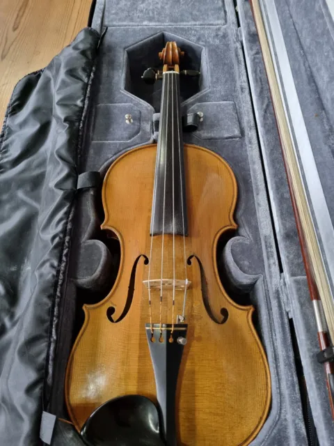 violin 4/4 full size- Guarneri style