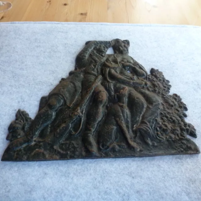 Altes Relief Gusseisen Wandbild  Jäger mit Begleitung