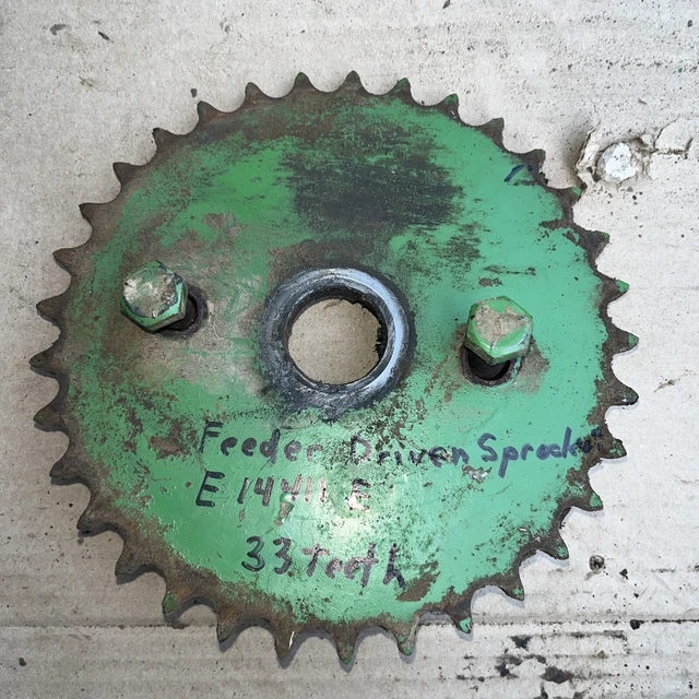 John Deere 24WS Small Baler Feeder Driven SprocketE14411E 33 Teeth